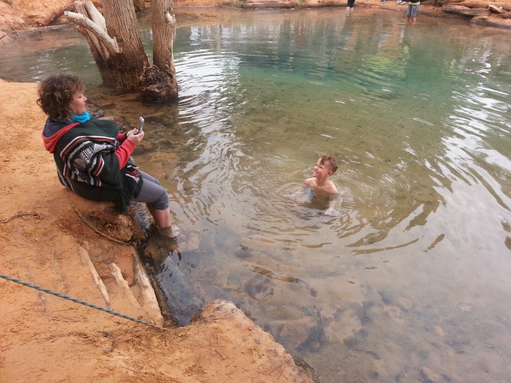 desert-tunisien- j4-source-eau-chaude-ksarGhilane