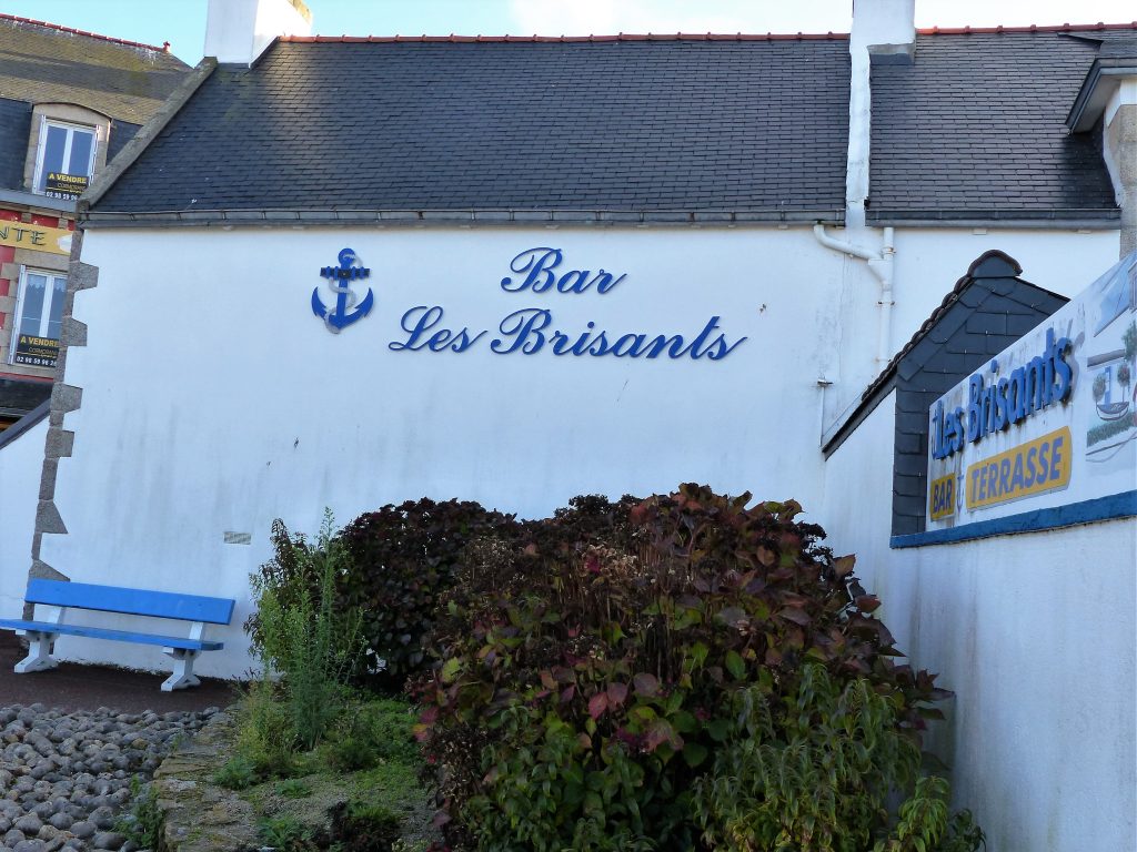 j2-bar-brisants-bretagne