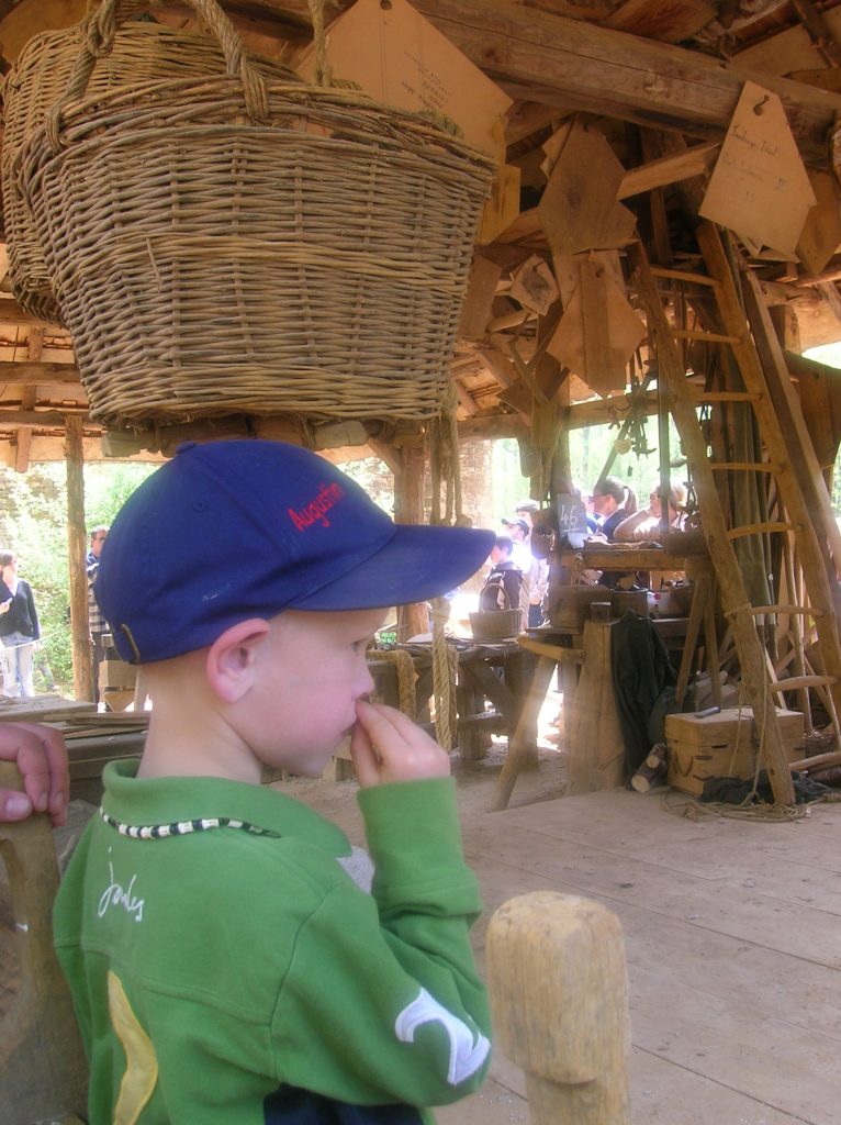 2009-mai-atelier-guedelon-MFV