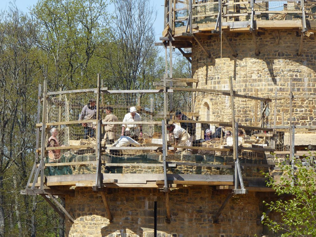 avril-17-MFv-guedelon-chantier-tour